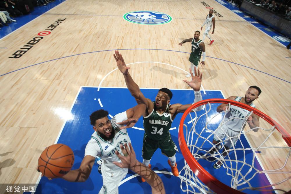 稳健的后防 稳健的后防